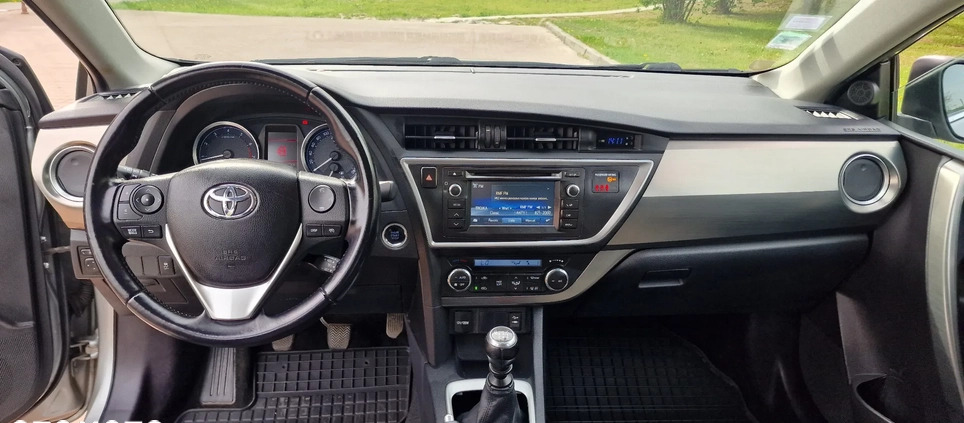 Toyota Auris cena 48500 przebieg: 59725, rok produkcji 2014 z Kraków małe 254